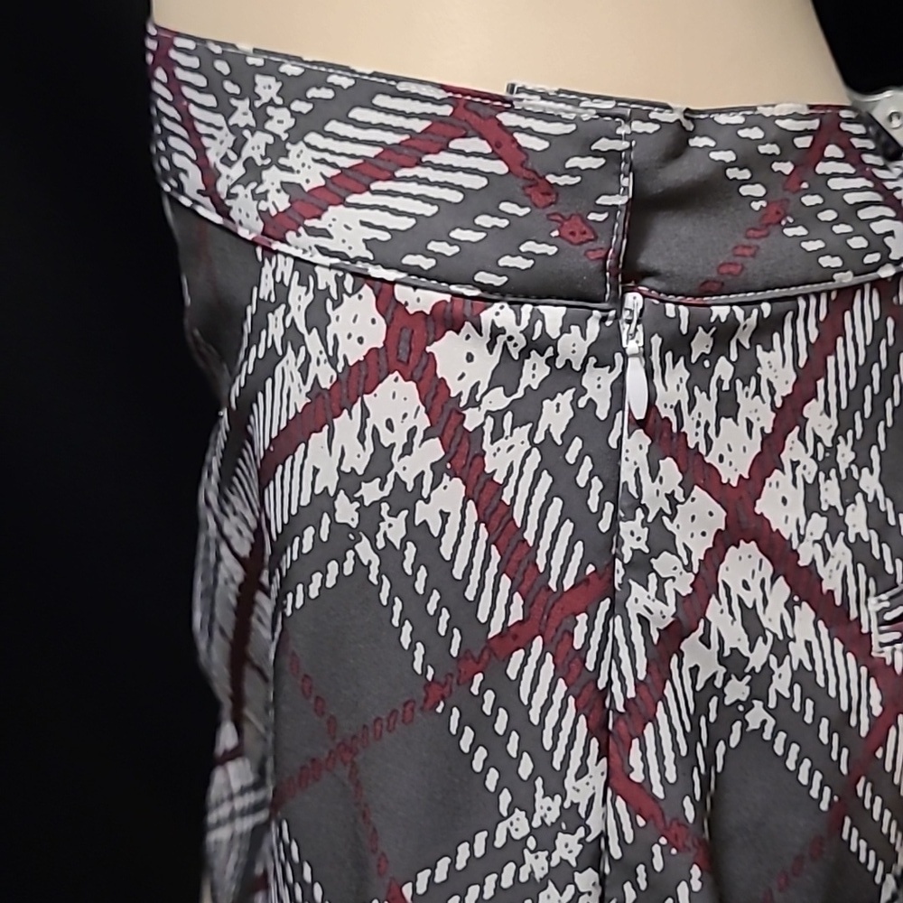 GORDON COOPER GOLF Plaid Gray and Red Women's Skirt SIZE 12 - Picture 3 of 12